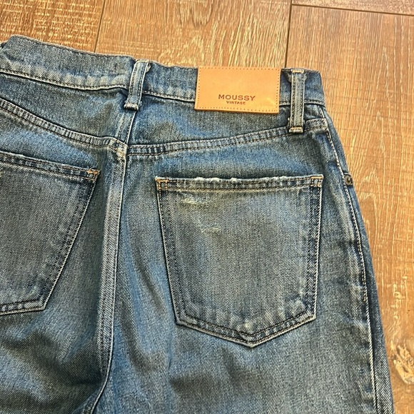 Moussy Marshall Distressed Tapered High Rise Jeans - Picture 11 of 15